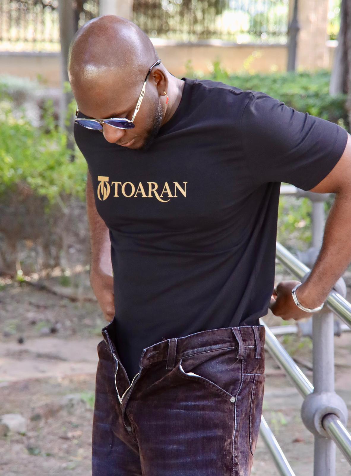 Camiseta Logo TOARAN™ – Edición Signature